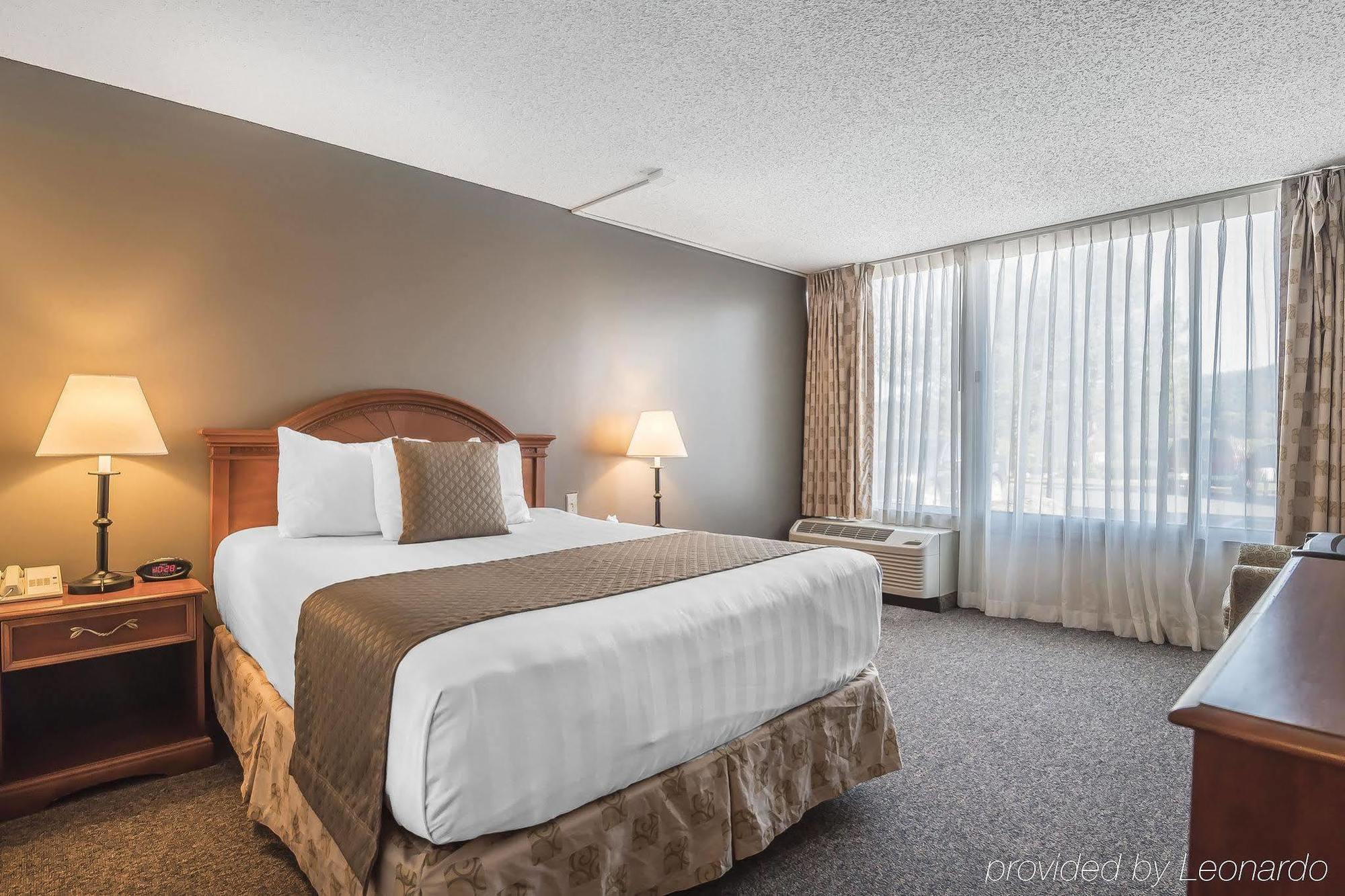 The Inn At Cobleskill Εξωτερικό φωτογραφία